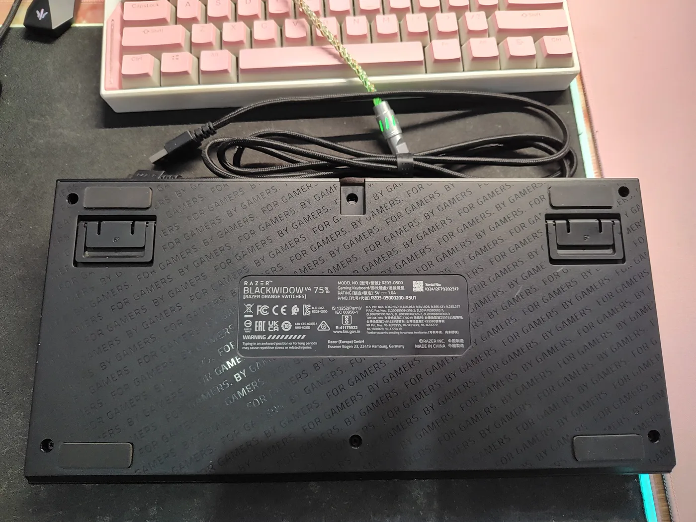Razer Blackwidow v4 75% — ảnh 2 trên 2